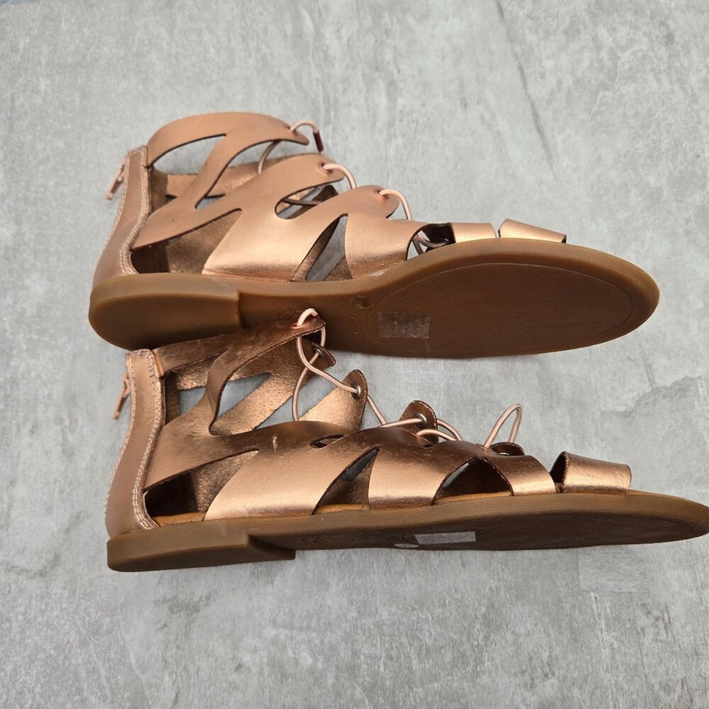 Lucky Brand Gladiator Sandals Sz 10 Rose Gold Leather Bohemian Strappy Flat - Picture 6 of 10